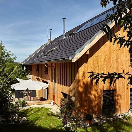 La Maison Des Coeurs Attignat-Oncin Exterior photo